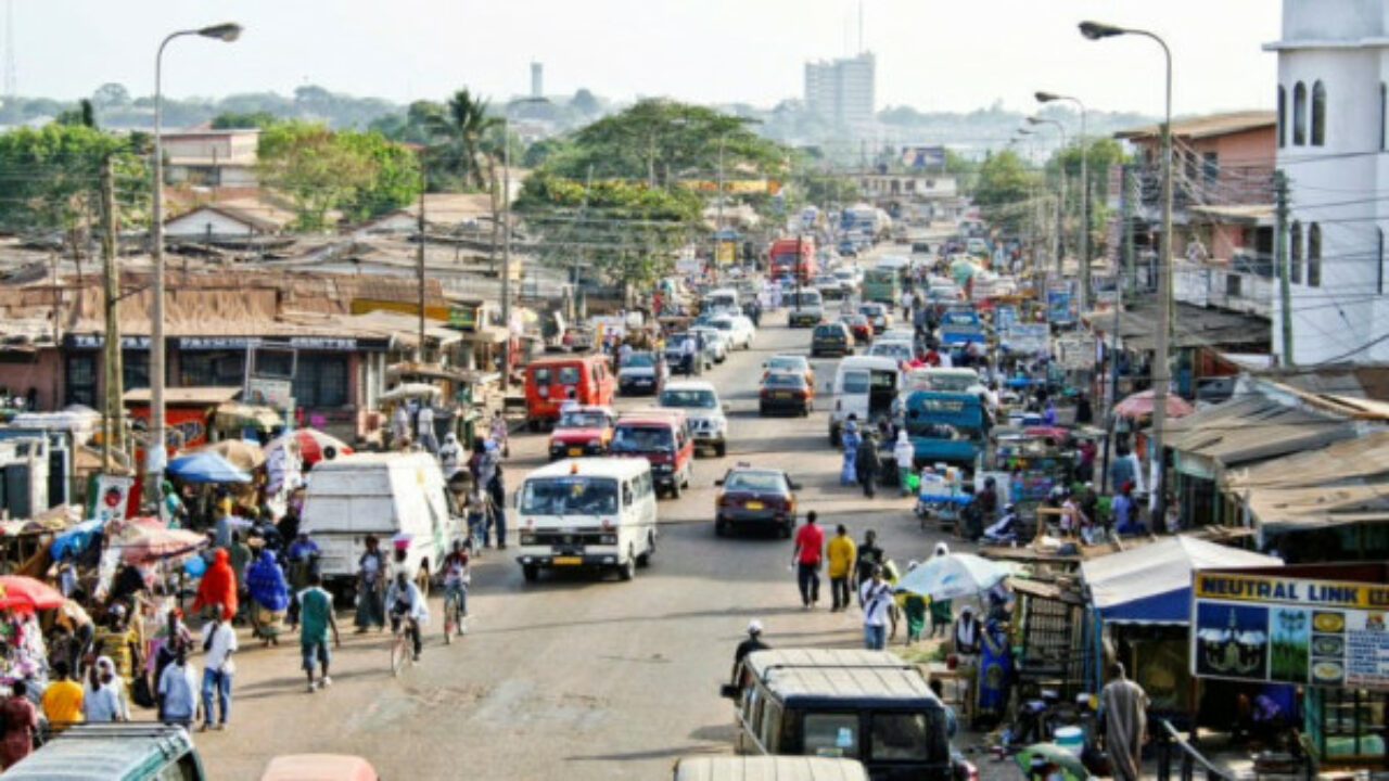 Ghana: l'esempio dell'Africa che “ce la fa”, in crisi dall'emergenza  escrementi umani - Africa Express: notizie dal continente dimenticato