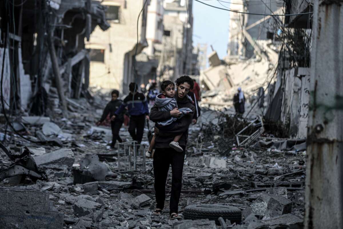 Un mondo smemorato che non vuole chiamare la carneficina in Palestina con il suo nome: genocidio