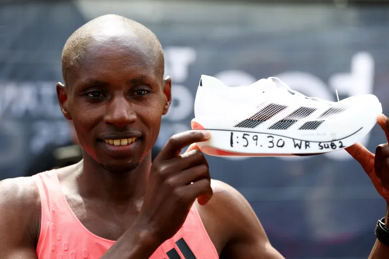 Extraterrestri africani alla maratona di Londra